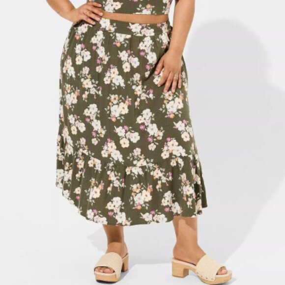 torrid Dresses & Skirts - Torrid Floral Midi Skirt 3X Green Boho Cottagecore Tiered Tea Length Skirt Plus